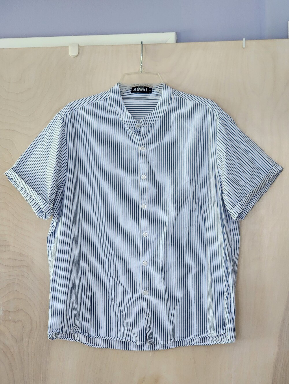 Alfanl Men’s Blue and White Vertical Stripe Short-Sleeve Button Shirt XL